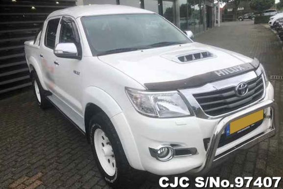 2015 Toyota / Hilux Stock No. 97407