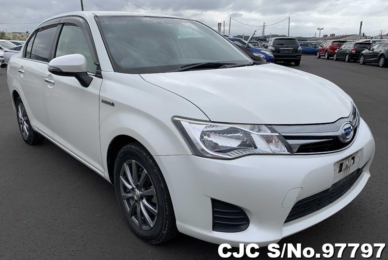 2013 Toyota Corolla Axio Pearl for sale | Stock No. 97797