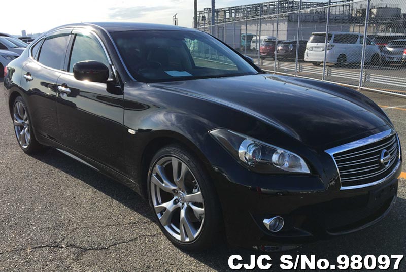 Nissan fuga 2012