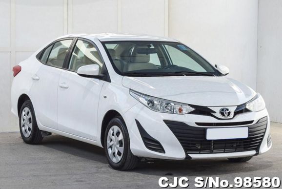 2019 Toyota / Yaris Stock No. 98580