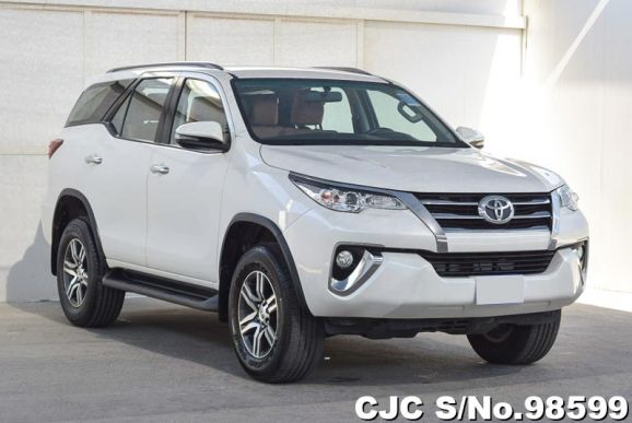 2019 Toyota / Fortuner Stock No. 98599