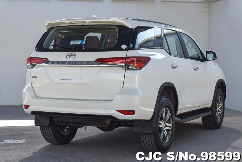 2019 Toyota / Fortuner Stock No. 98599