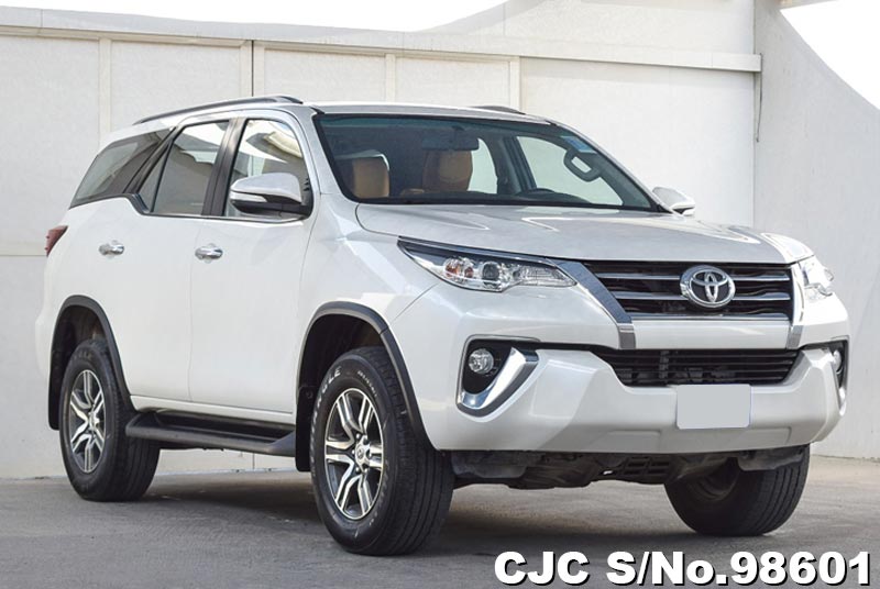 2017 Toyota / Fortuner Stock No. 98601