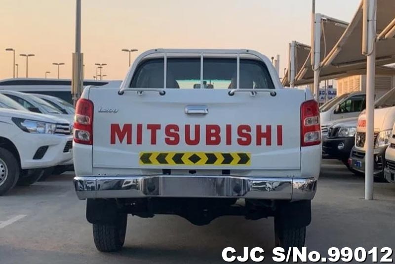 2016 Mitsubishi / L200 Stock No. 99012