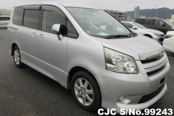 2007 Toyota / Noah Stock No. 99243