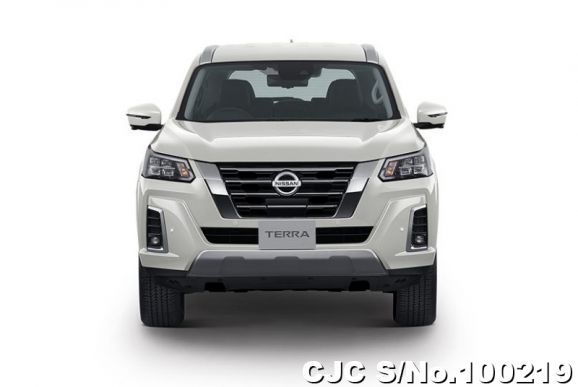 Nissan Terra in Brilliant Silver for Sale Image 9