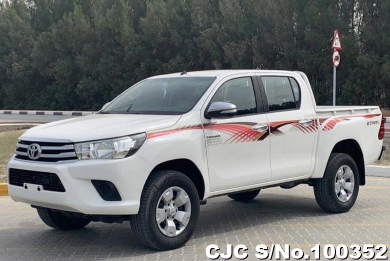 2016 Toyota / Hilux Stock No. 100352