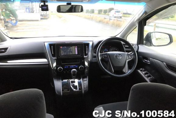 Toyota Alphard in White for Sale Image 7