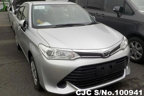 2017 Toyota / Corolla Axio Stock No. 100941