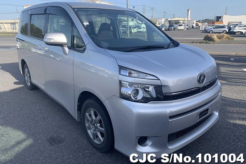 2013 Toyota Voxy Silver for sale | Stock No. 101004 | Japanese