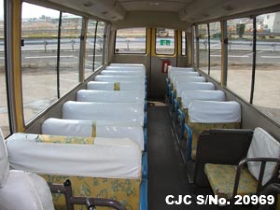 2001 Mitsubishi / Rosa Stock No. 20969