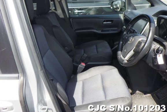 Toyota Voxy in Silver for Sale Image 5