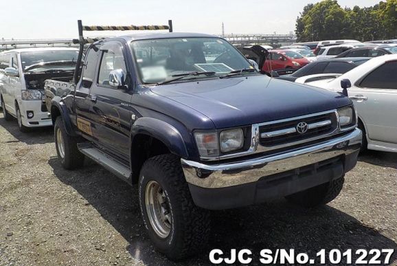 2000 Toyota / Hilux Stock No. 101227
