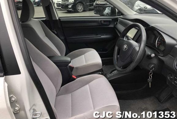 2016 Toyota Corolla Axio White for sale | Stock No. 101353