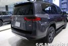 Toyota Land Cruiser in Gray for Sale Image 4