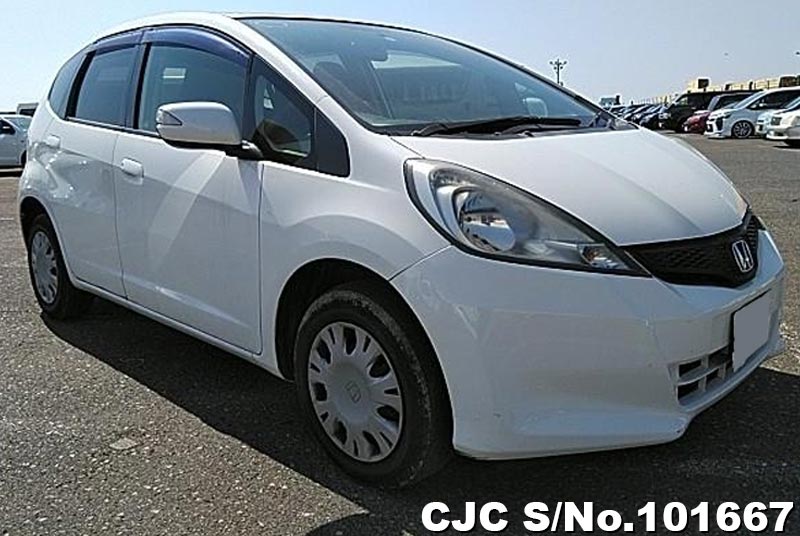 2013 Honda Fit White for sale Stock No. 101667 Japanese Used Cars