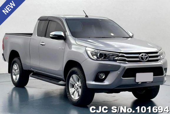 2017 Toyota / Hilux / Revo Stock No. 101694