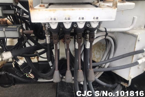 Mitsubishi Fuso Fighter in White for Sale Image 28