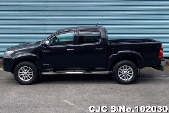 Toyota Hilux in Black for Sale Image 6