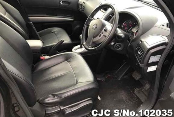 Nissan X-Trail in Black for Sale Image 4