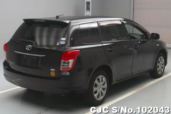 Toyota Corolla Fielder in Black for Sale Image 1