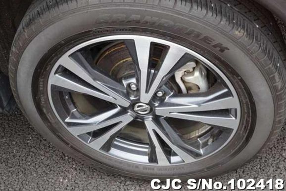 Nissan X-Trail in Red for Sale Image 15