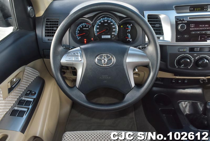 2015 Toyota / Fortuner Stock No. 102612