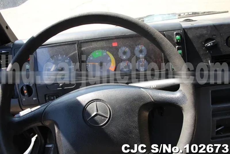 2007 Mercedes Benz / Vario 813D Stock No. 102673