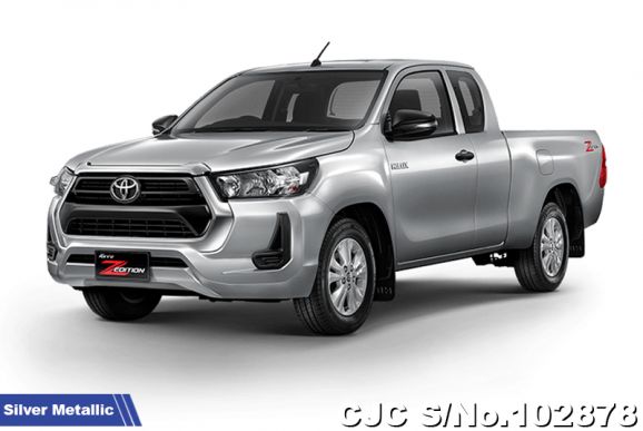 Toyota Hilux in Super White for Sale Image 2