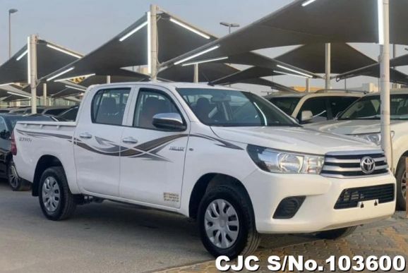 2017 Toyota / Hilux Stock No. 103600