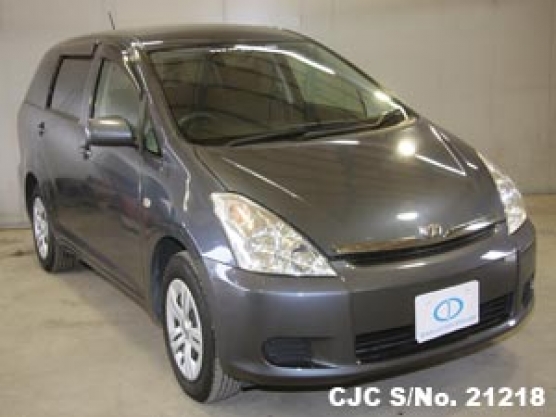 2003 Toyota / Wish Stock No. 21218