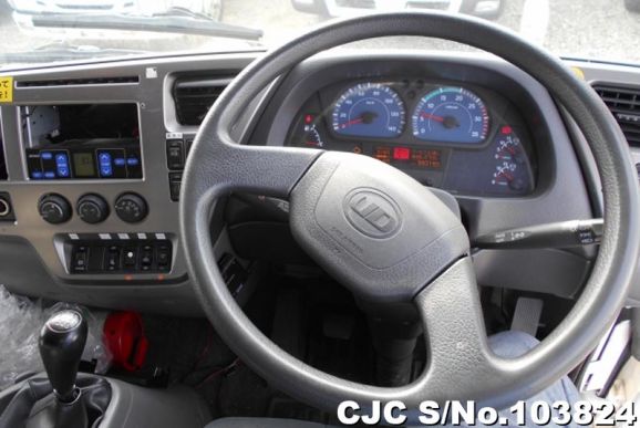 Nissan Condor in White for Sale Image 14