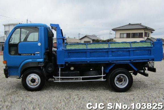 Nissan Condor in Blue for Sale Image 11