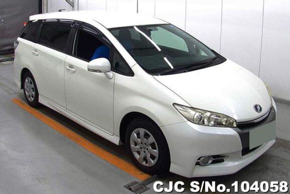 Toyota Wish in Pearl White for Sale Image 0