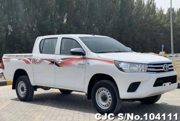 2016 Toyota / Hilux Stock No. 104111