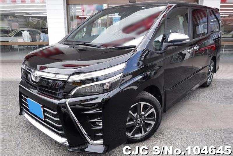 Toyota voxy 2021