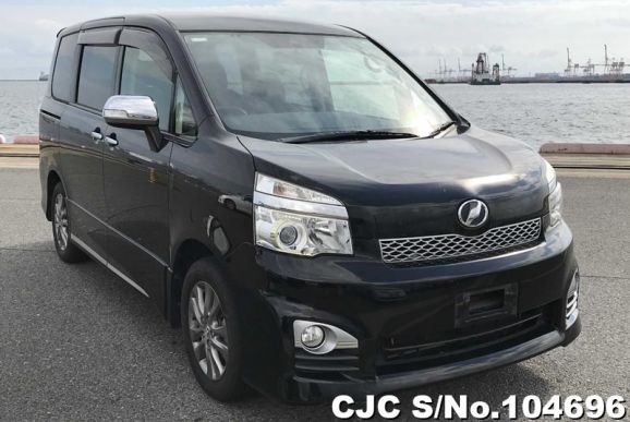 2013 Toyota / Voxy Stock No. 104696
