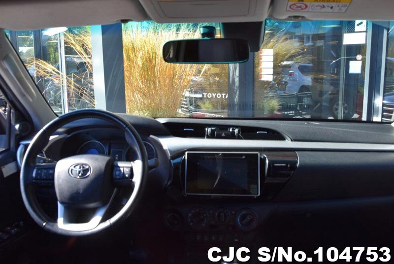 2018 Toyota / Hilux Stock No. 104753