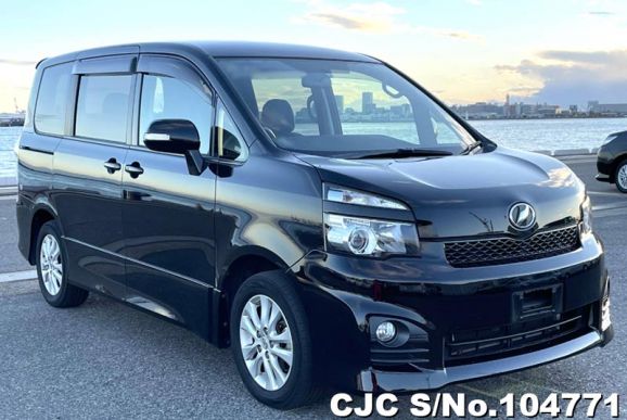 2013 Toyota / Voxy Stock No. 104771