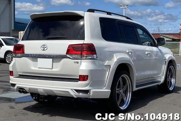 Toyota Land Cruiser in White Pearl for Sale Image 2