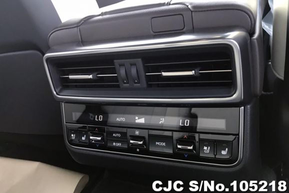 Lexus LX 600 in Pearl for Sale Image 19