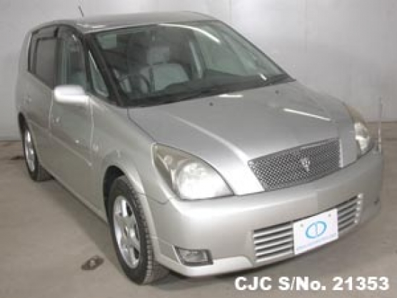 Toyota opa 2000