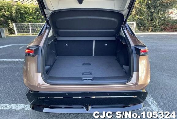 Nissan Ariya in Beige for Sale Image 6