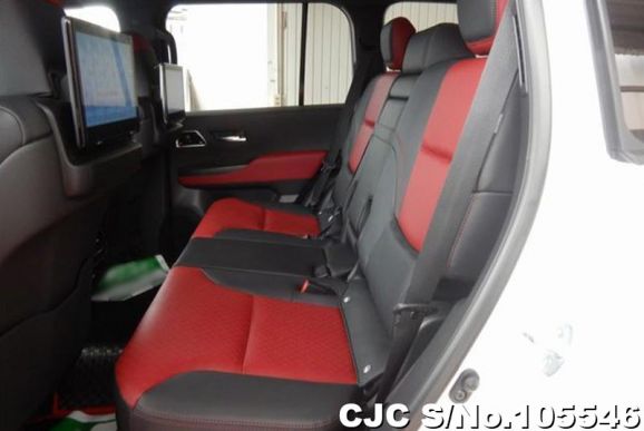 Toyota Land Cruiser in Pearl for Sale Image 13