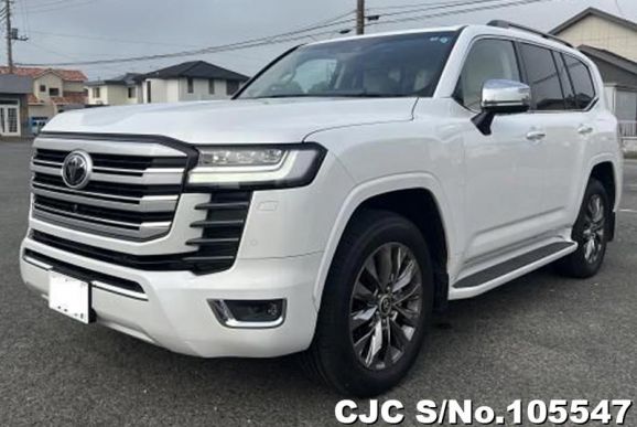 Toyota Land Cruiser in White for Sale Image 0