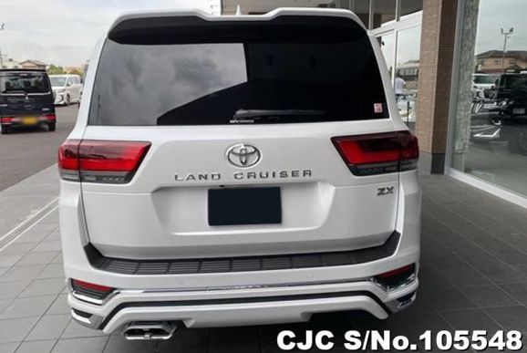 Toyota Land Cruiser in Pearl for Sale Image 5