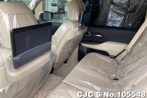 Toyota Land Cruiser in Pearl for Sale Image 10