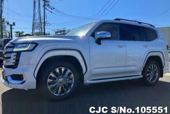 Toyota Land Cruiser in Pearl for Sale Image 3
