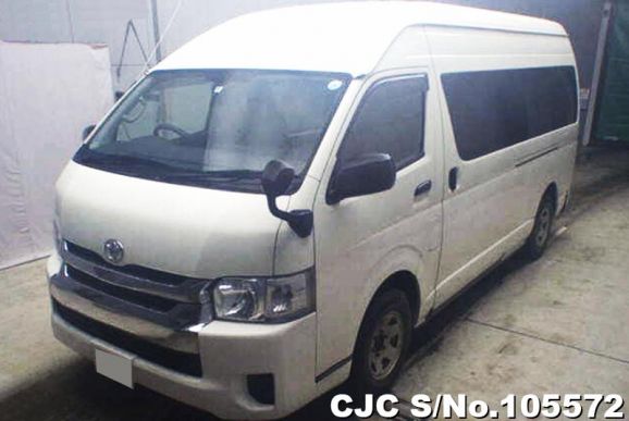 Toyota Hiace in White for Sale Image 3