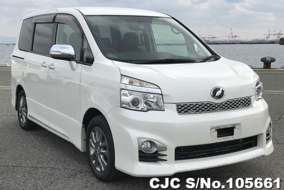 2013 Toyota / Voxy Stock No. 105661